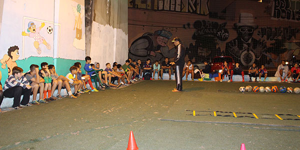 Projeto Arena Bela Vista usa o futebol para mudar vida de crianças
